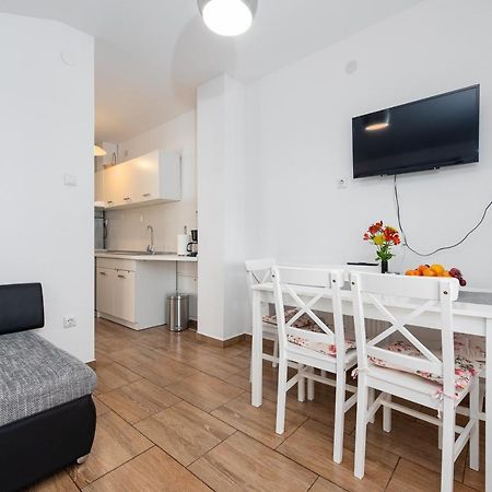 Apartment Noa'S Garden Бибине Екстериор снимка