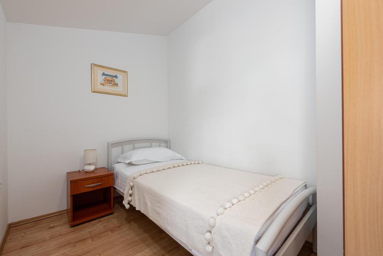 Apartment Noa'S Garden Бибине Екстериор снимка