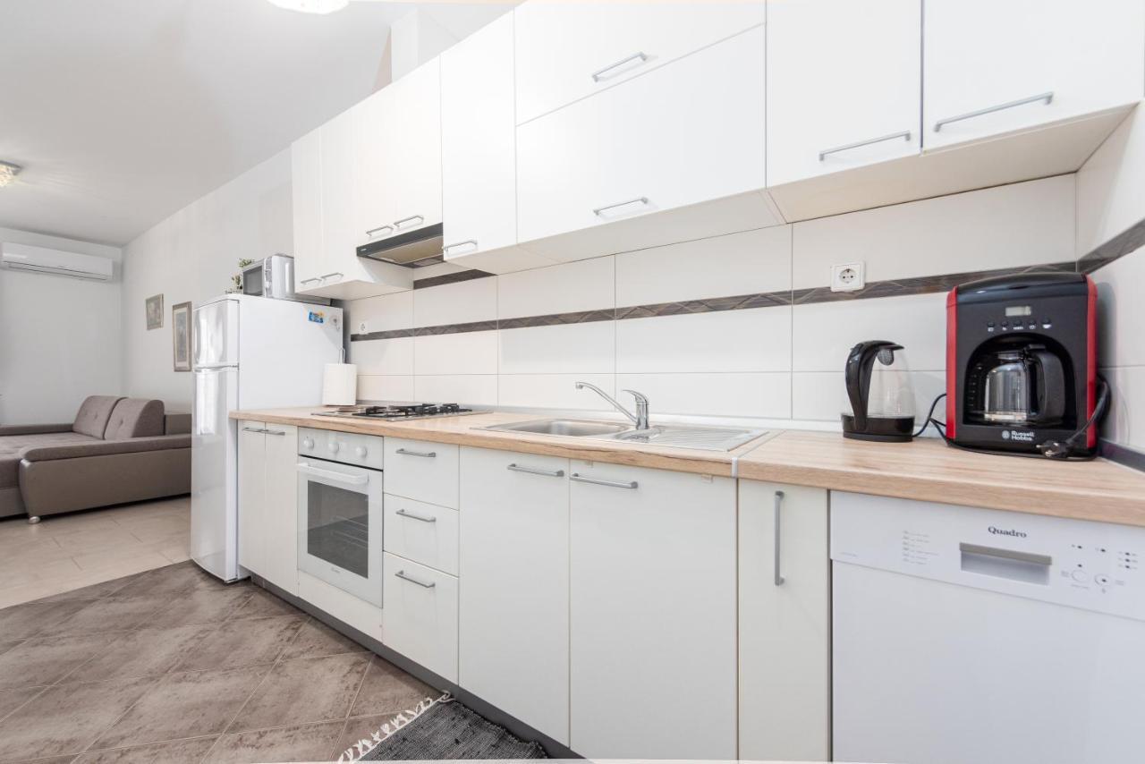 Apartment Noa'S Garden Бибине Екстериор снимка